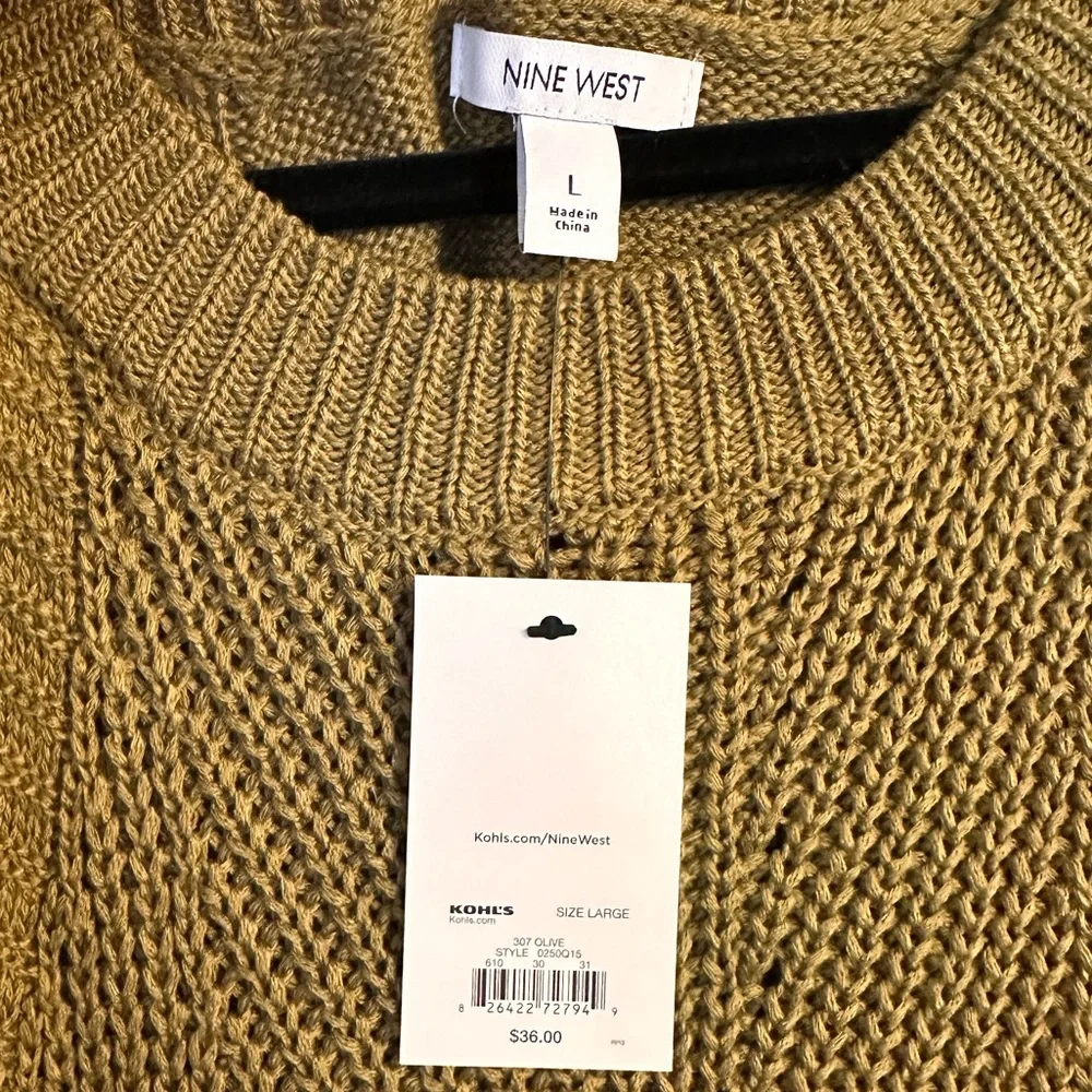 NWT Nine West High-Neck Cutaway Sweater Tank - Picture 4 of 6